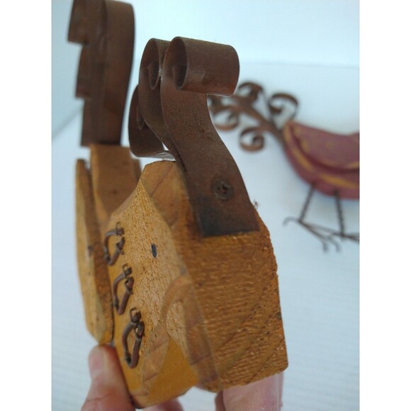 Wooden Metal Bird Statue Sculpture Folk Art Primitive Farm chicken decor - Picture 16 of 16